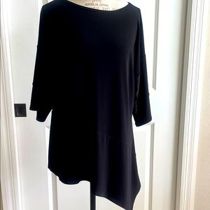 NWOT Sympli black asymmetrical three-quarter sleeve relaxed fit top size 10